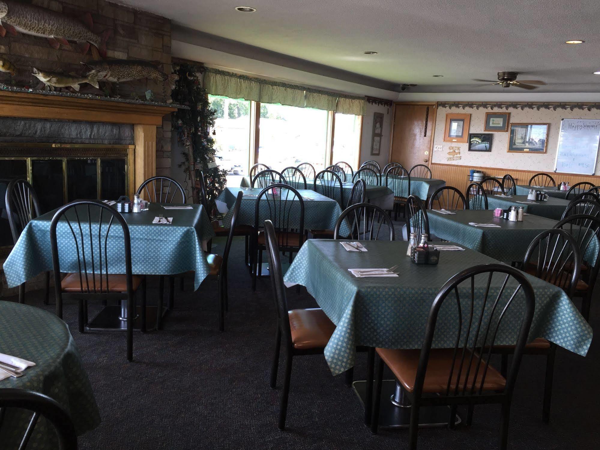 Twin Pines Resort Garrison Kültér fotó